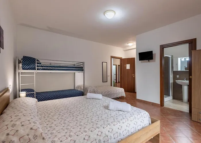 Alelida Con Piscina * Cinisi