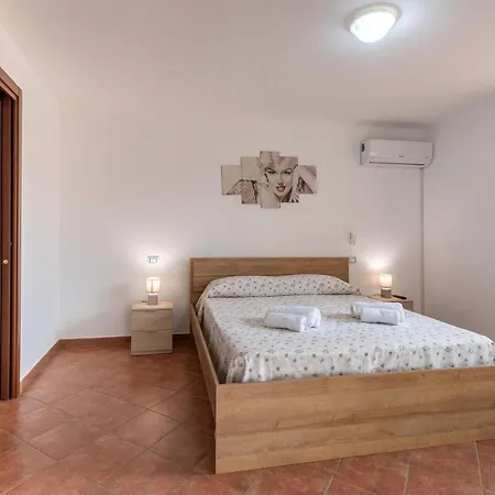 Alelida Con Piscina